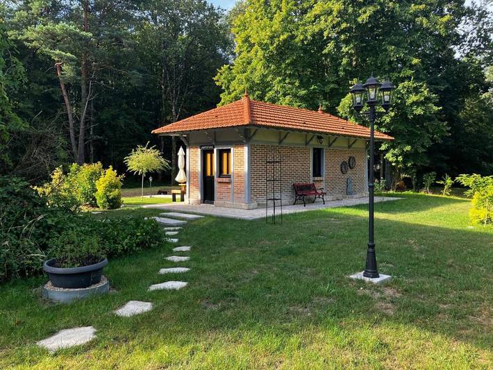 Chambre d’hôte pour 2 personnes, avec jardin à Boiscommun