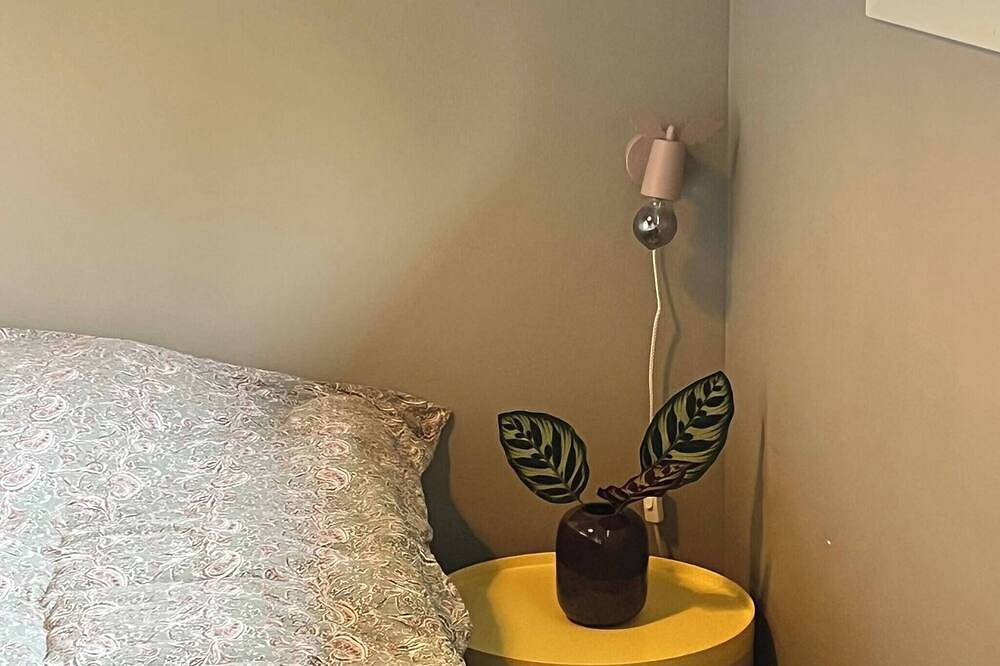 Ganze Wohnung, Apartment mit 2 Schlafzimmern und Dachboden in Ålesund