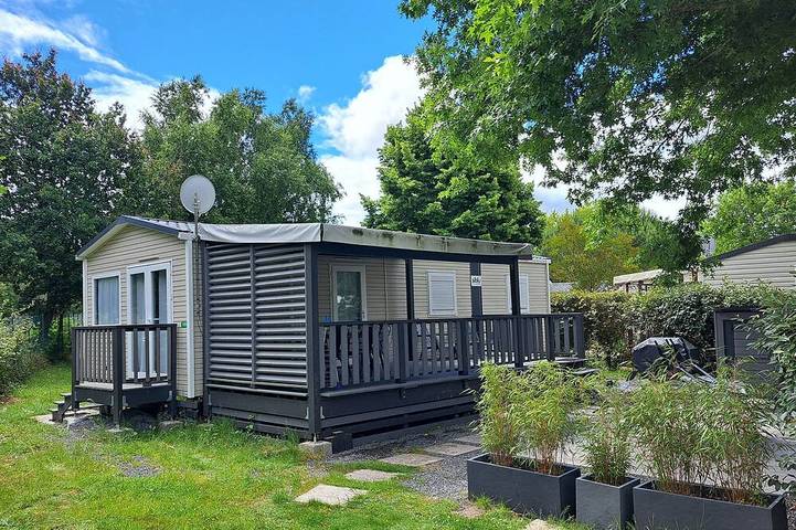 Camping pour 8 personnes à Gastes