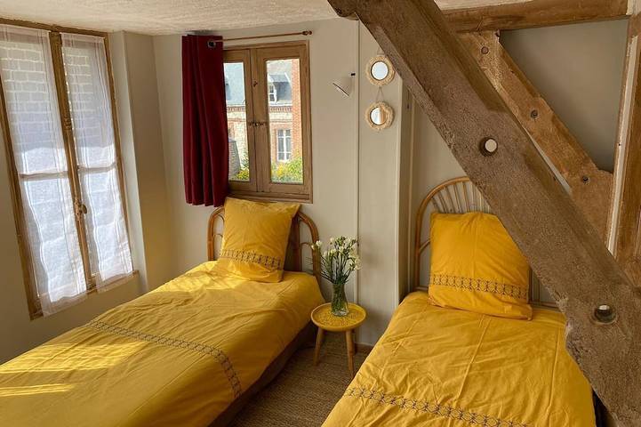 Location de vacances pour 12 personnes, avec jacuzzi et jardin dans Office de Tourisme d'Etretat - 3