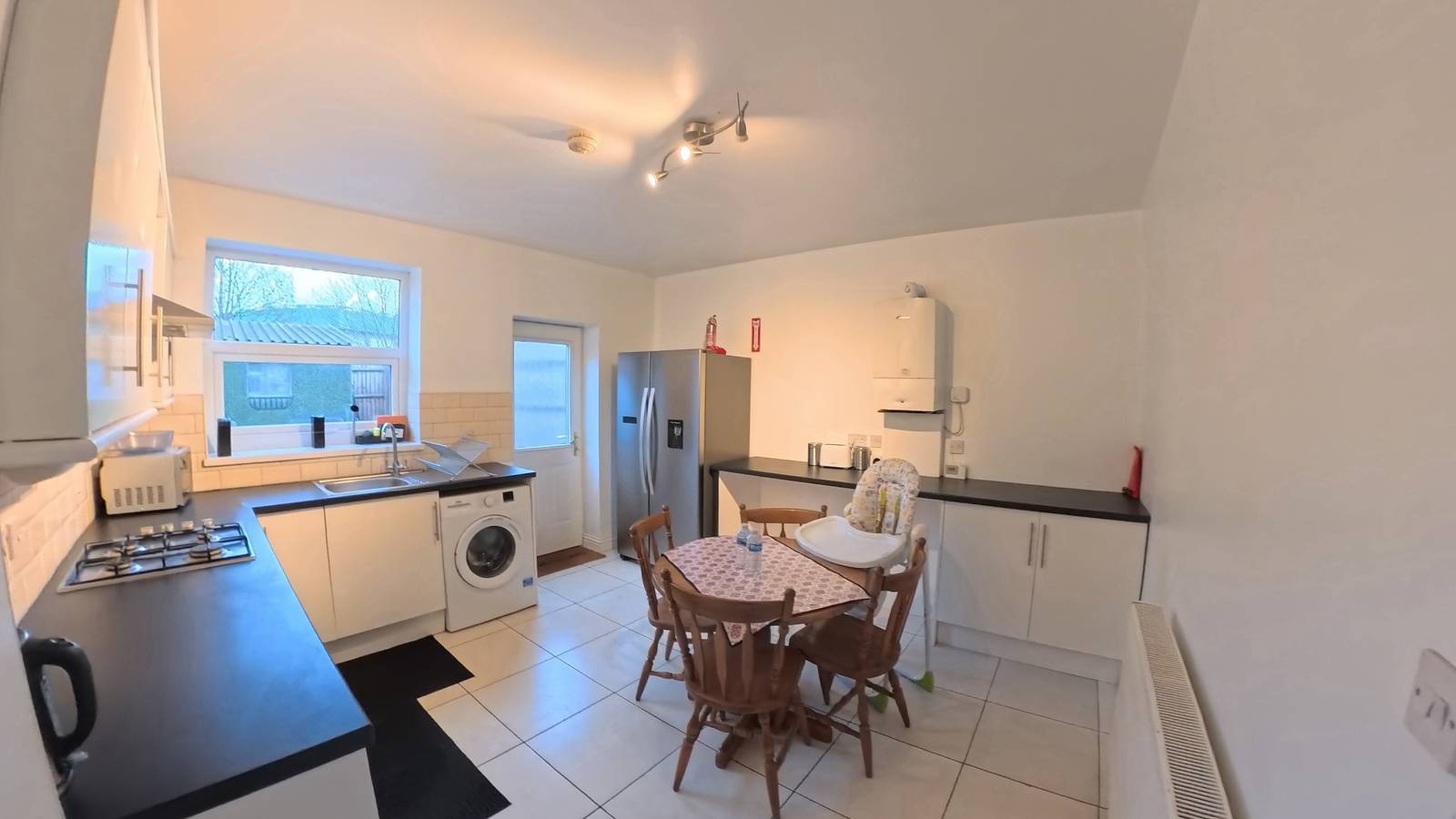 Northampton Oasis Retreat - 3-4 Bedroom House in Northampton, Northamptonshire