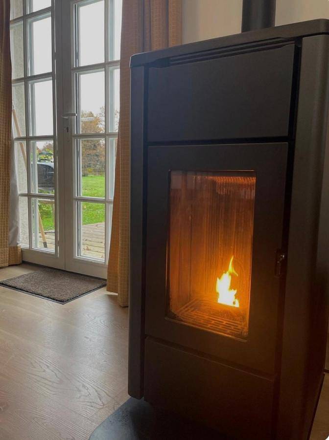 Location de vacances pour 4 personnes, avec terrasse ainsi que vue et jardin à Villemurlin - 3