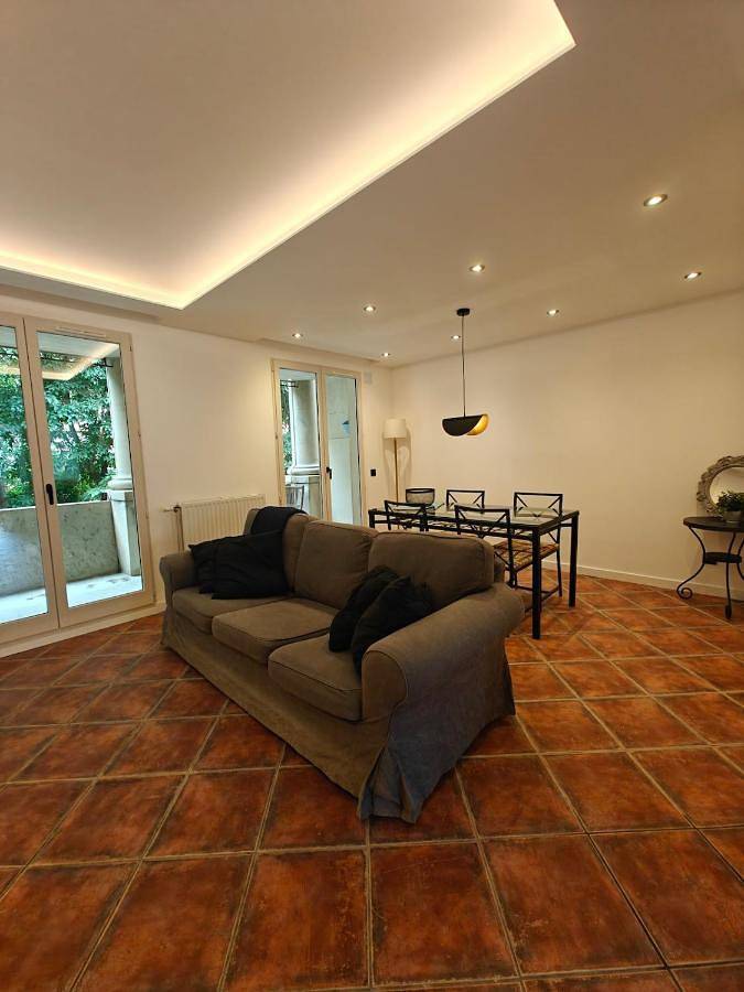 Gîte pour 4 personnes, avec jardin dans Piscine Olympique D Antigone - 2