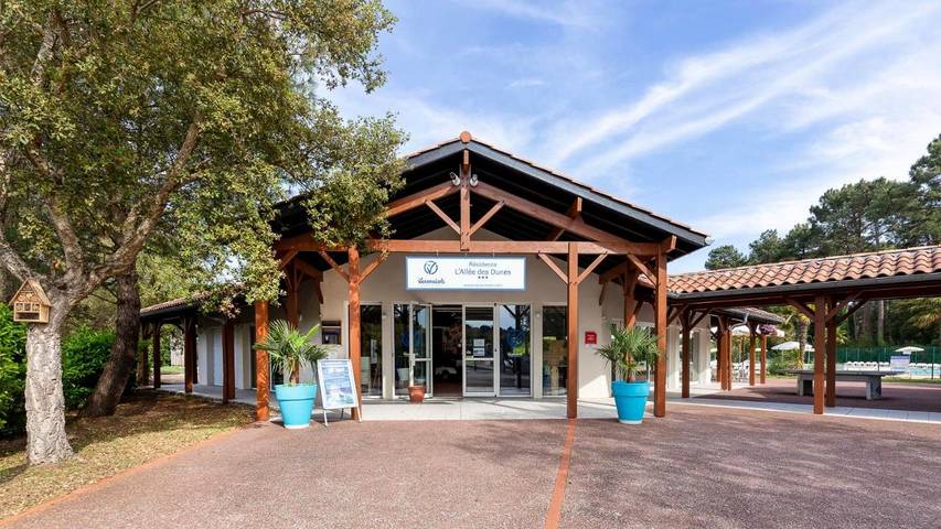 Parc de vacances pour 6 personnes, avec piscine et jardin ainsi que bassin pour enfant et vue dans les Landes - 3