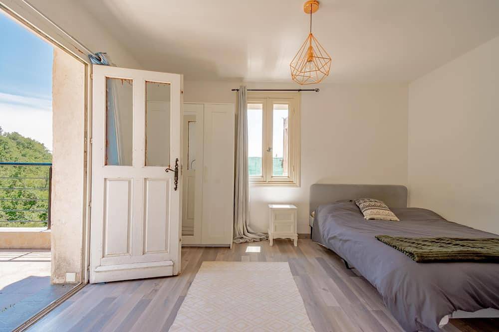 Nice villa in Vence with a large swimming pool in Vence, Mittelmeerküste (Frankreich)