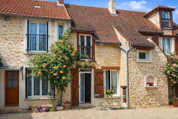 Location de vacances pour 4 personnes, avec jardin et terrasse à Longjumeau