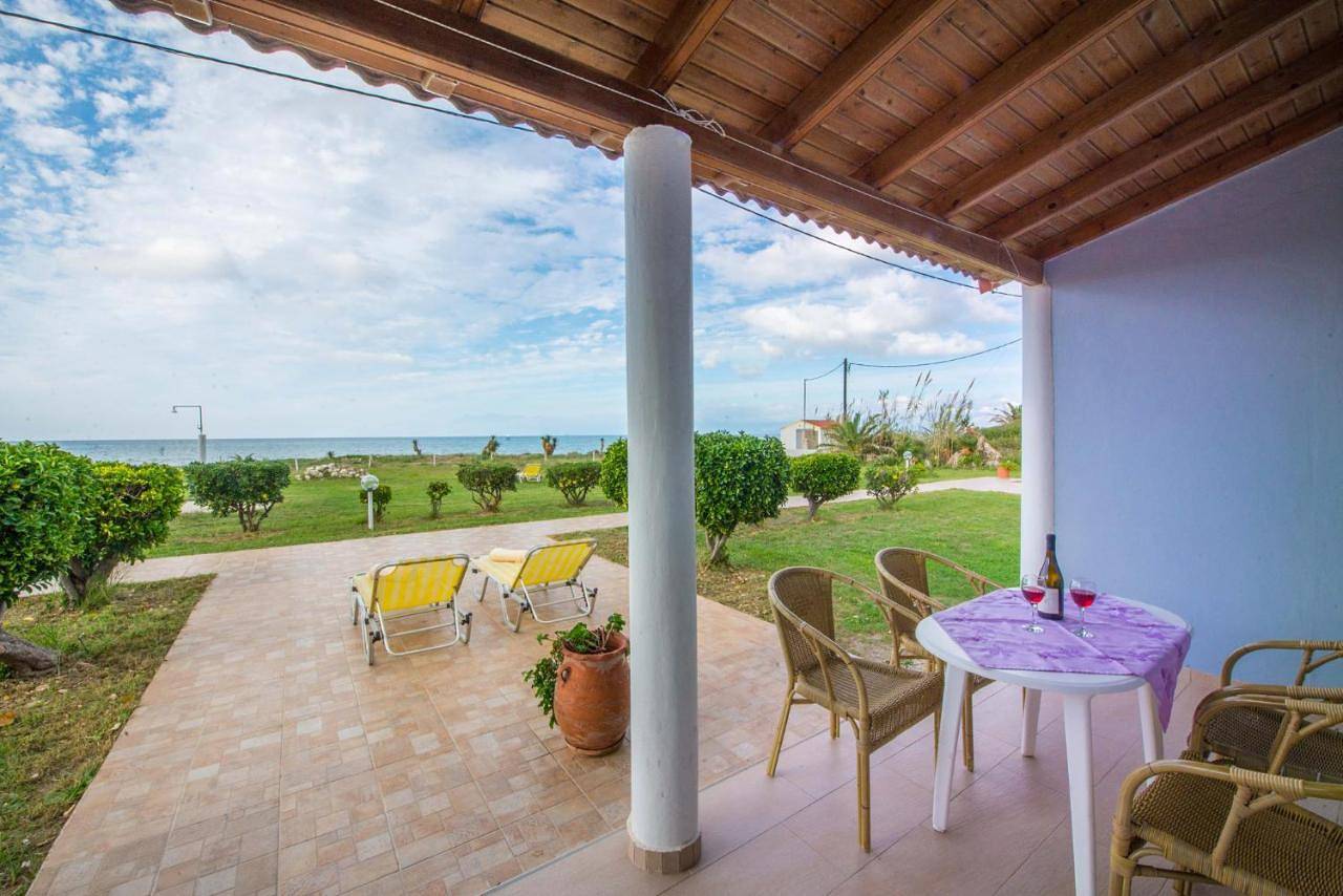 Ολόκληρο το διαμέρισμα, Bungalow with Garden View in Αχαράβη, Κέρκυρα