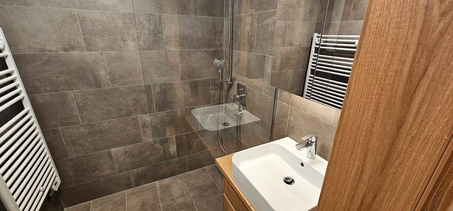 Geheel appartement, Vakantieappartement voor 2 personen met balkon in Königsleiten, Pinzgau