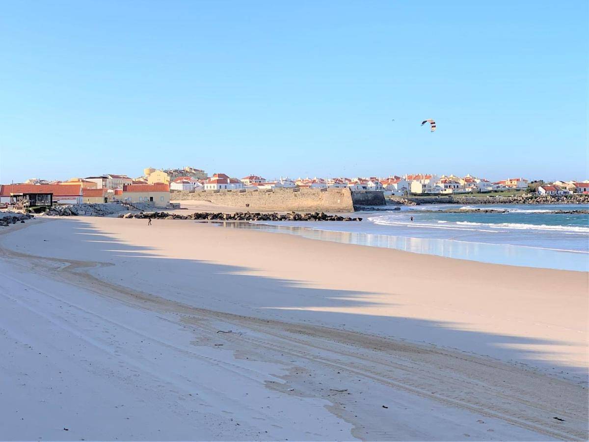 Casa do Bairro by Cosycasa Praia Peniche in Peniche, Leiria distrito