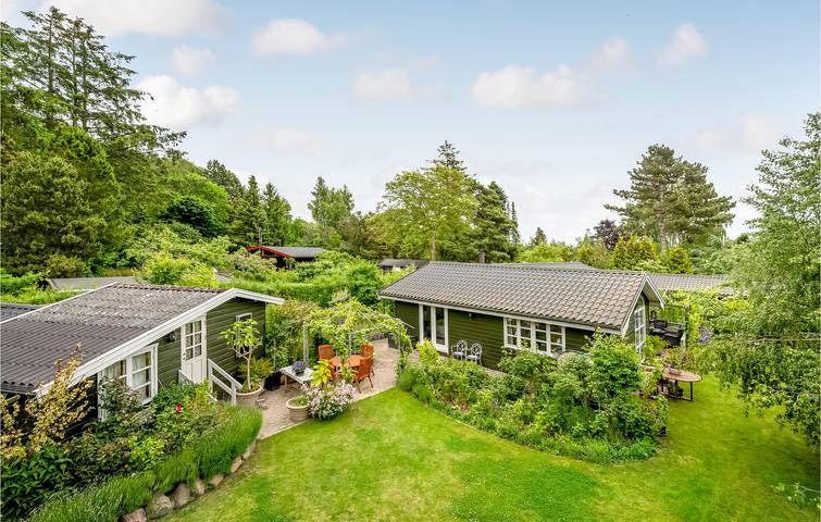 Ferienhaus für 4 Personen, mit Terrasse und Garten