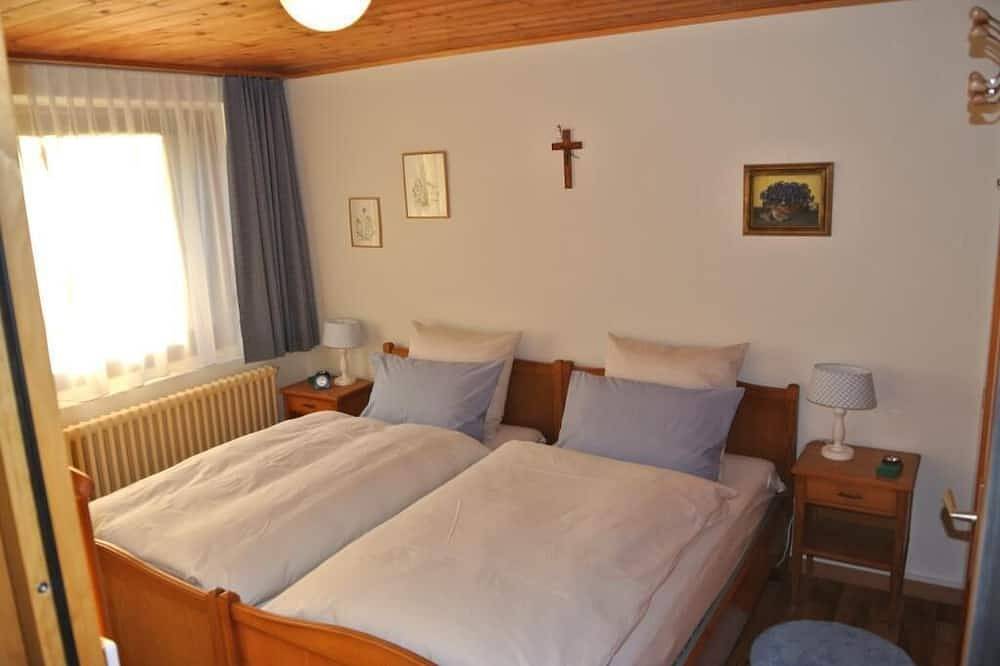 Ganze Wohnung, Ideal für den Sommerurlaub: Zwei-Zimmer-Wohnung in einem Chalet mit Garten und Sauna in Brienz, Verwaltungskreis Interlaken-Oberhasli