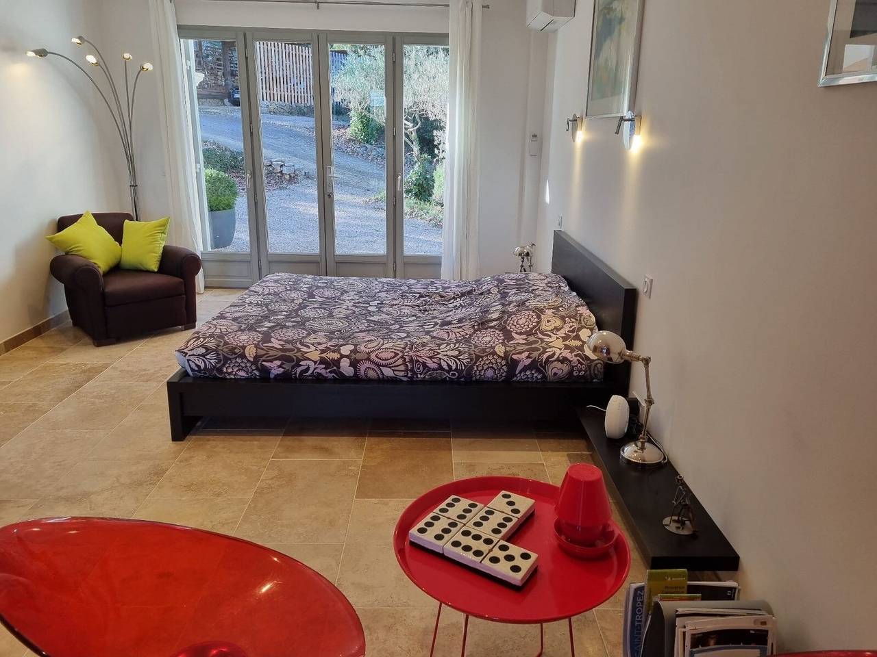 Chambre d’hôtes « Chambre 2 Chine » avec piscine partagée, Wi-Fi et climatisation in Cotignac, Région de Brignoles