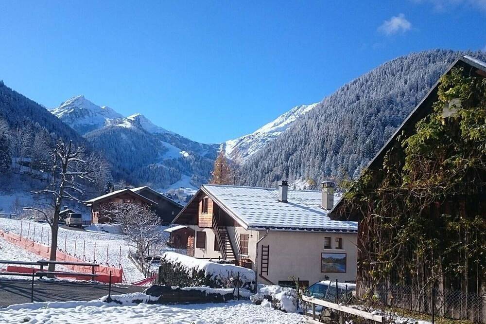 Ganze Wohnung, Gemütliche 2-Zimmer-Wohnung für 4 Personen im Herzen von Arêches, moderne Ausstattung, privater Parkplatz. in Arêches, Beaufort (Rhône-Alpes)