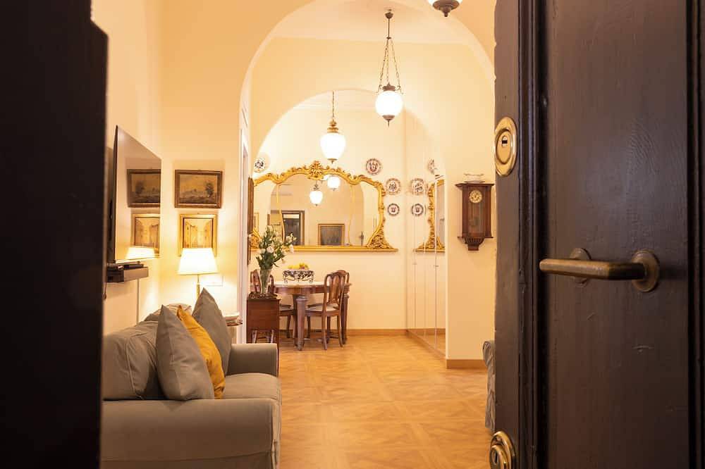 Apartamento entero, In the heart of the eternal city. One foot in the past, the comforts of the present.  in Roma, Provincia de Roma
