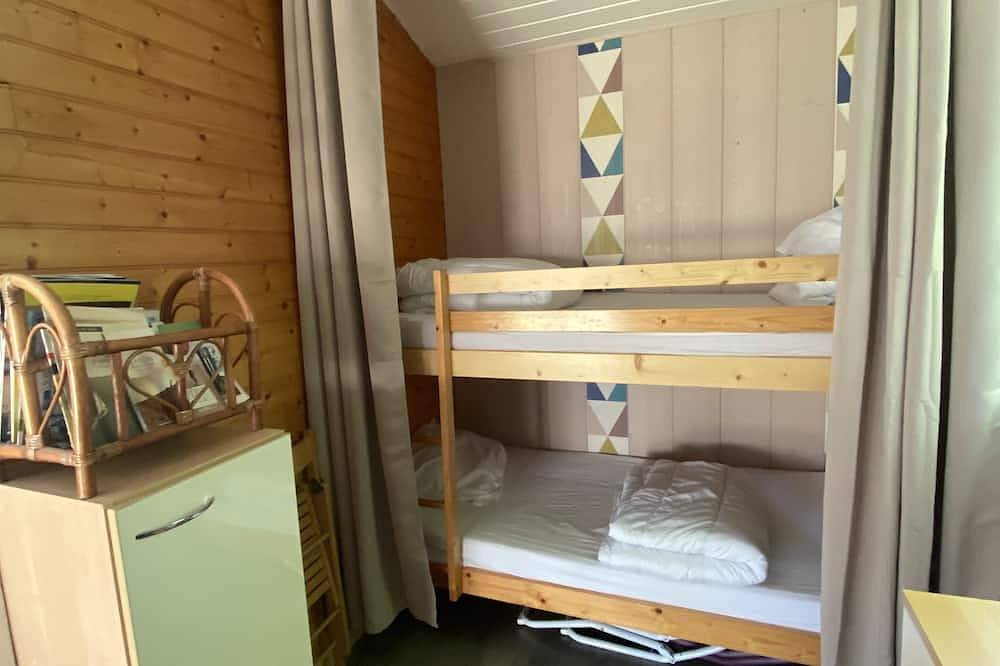 Lège, Maison bois et sa cabane perchée Pistes Cyclablesà 50m pour l'océan. in Lège-Cap-Ferret, Région d'Arcachon