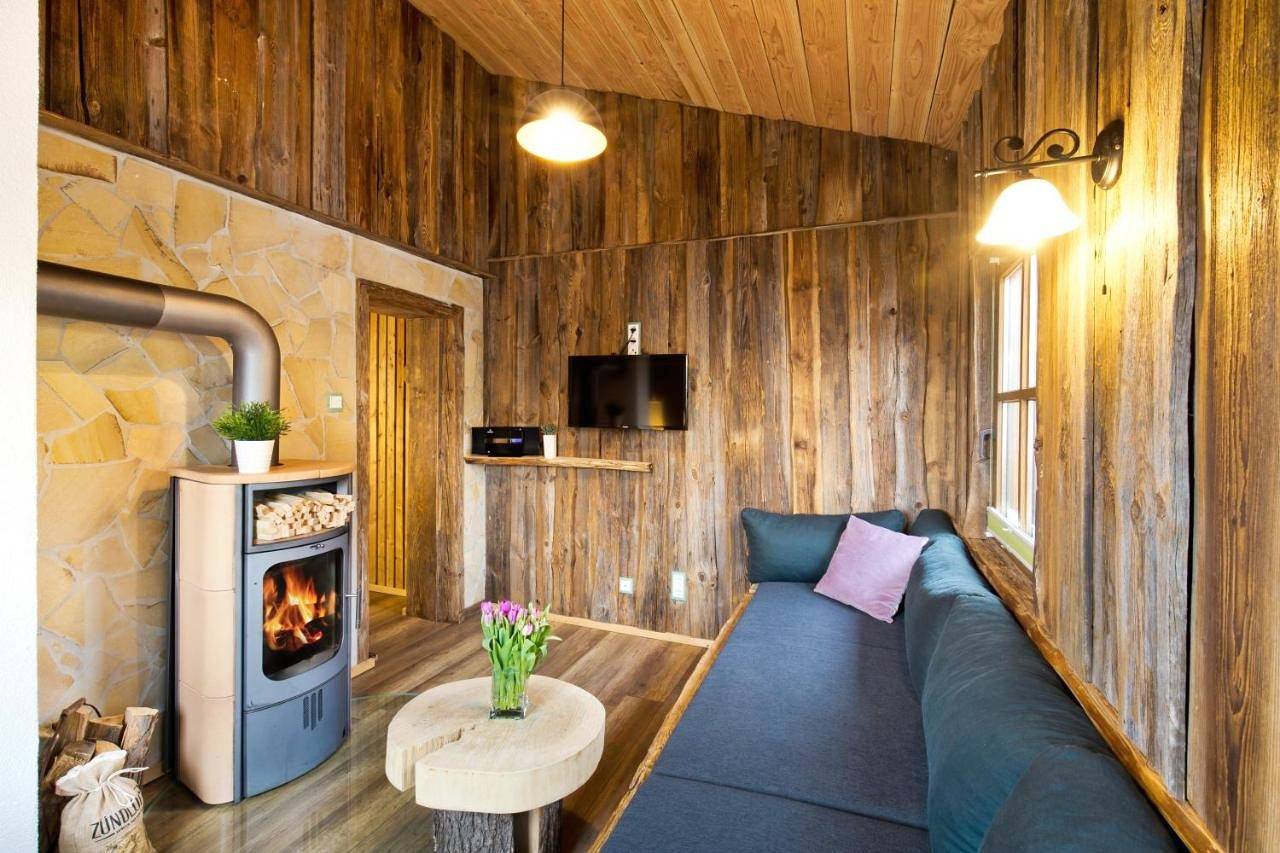Ganze Wohnung, Ferienvilla Tanneck & Red Rock Lodge in Oybin, Zittauer Gebirge