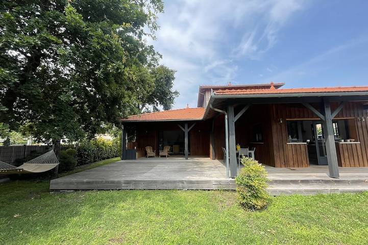 Maison de vacances pour 6 personnes, avec jardin à Arès