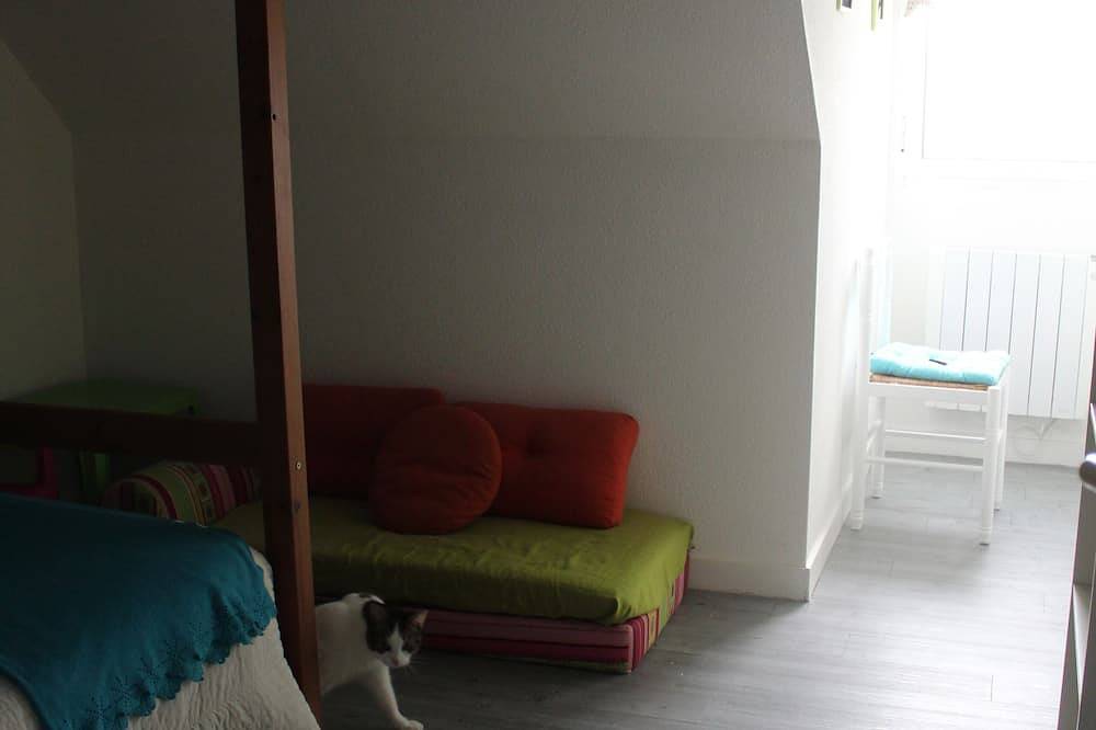 Pleasant, comfortable rental for 4/5 people, 200 m from the beach in La Forêt-Fouesnant, Côte de Cornouaille