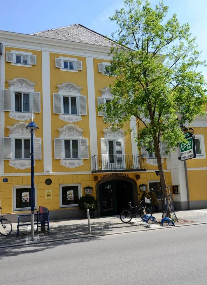 Hotel für 6 Personen, mit Balkon und Terrasse sowie Garten in Wels