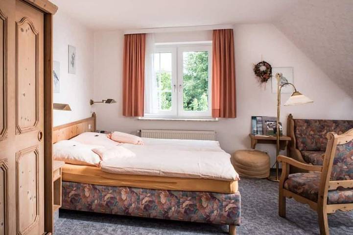 Doppelzimmer 3 - Pension Wiesengrund in Welt, Eiderstedt
