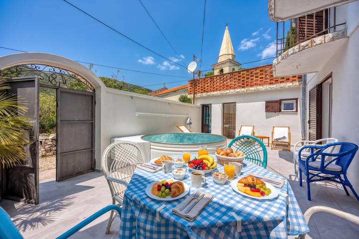 Ferienhaus für 8 Personen in Sveti Jakov