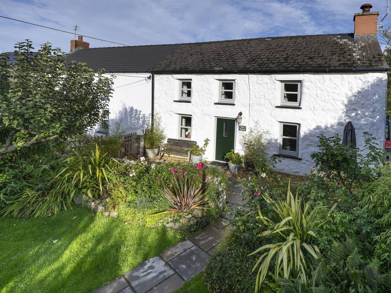 Fern Cottage in Aberporth, Cardigan Bay