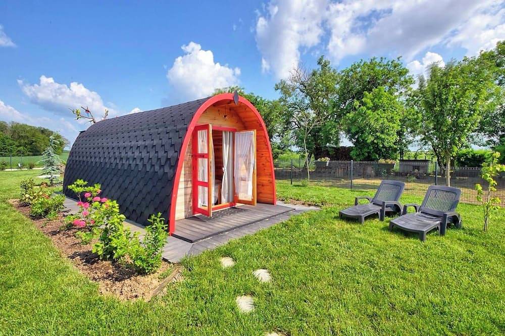 Unusual accommodation near troglodyte towns and the châteaux of the Loire Valley in Les Hayes, Valle del Loira
