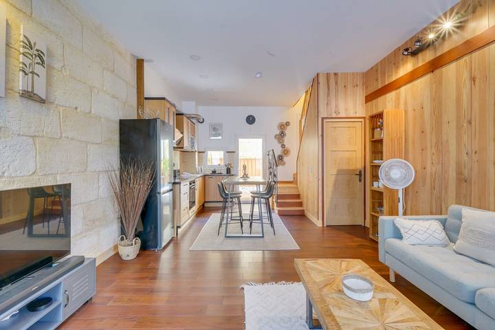 Gîte pour 4 personnes, avec Balcon ainsi que Terrasse et Jardin à Lormont