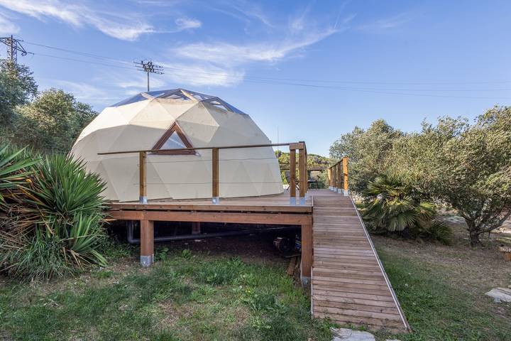 Hel lejlighed, Apartment 'Suite Atrium Bubble' with Private Terrace, Wi-Fi and Air Conditioning in Canyelles (Barcelona), Garraf