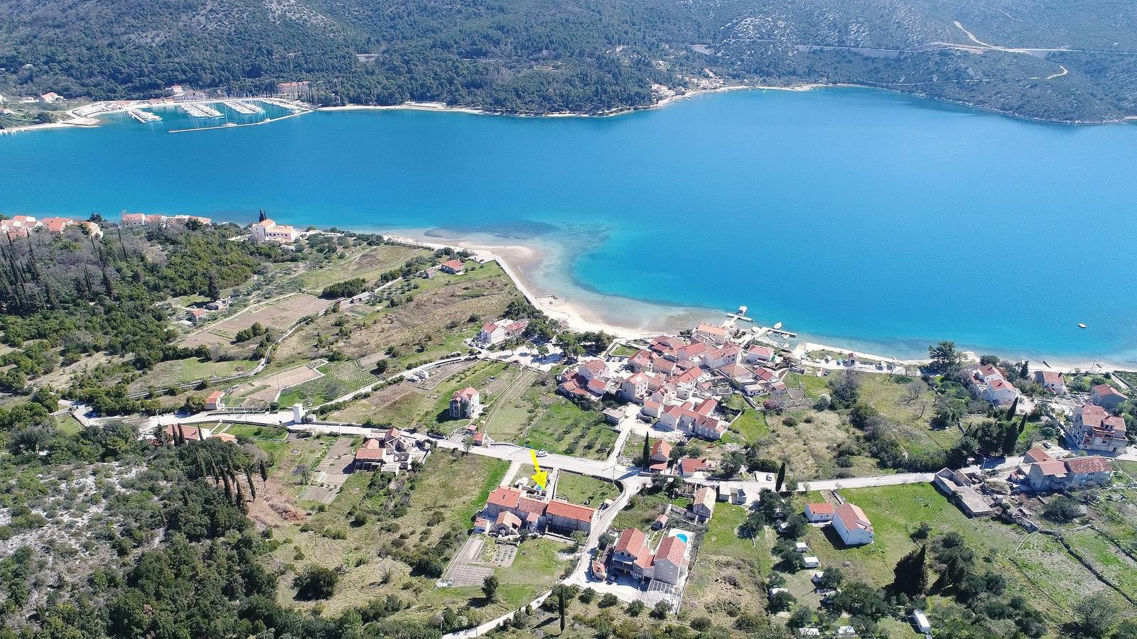 Entire apartment, Apartment Lepur Slano - Two-Bedroom Apartment with Terrace in Slano, Dubrovnik-Neretva