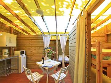 Chalet voor 6 Personen in Peyrillac-et-Millac, Périgord Noir, Afbeelding 4