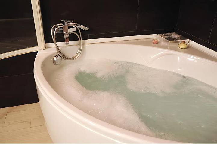 Gîte pour 4 personnes, avec Terrasse et Jacuzzi ainsi que Jardin et Vue dans Solares