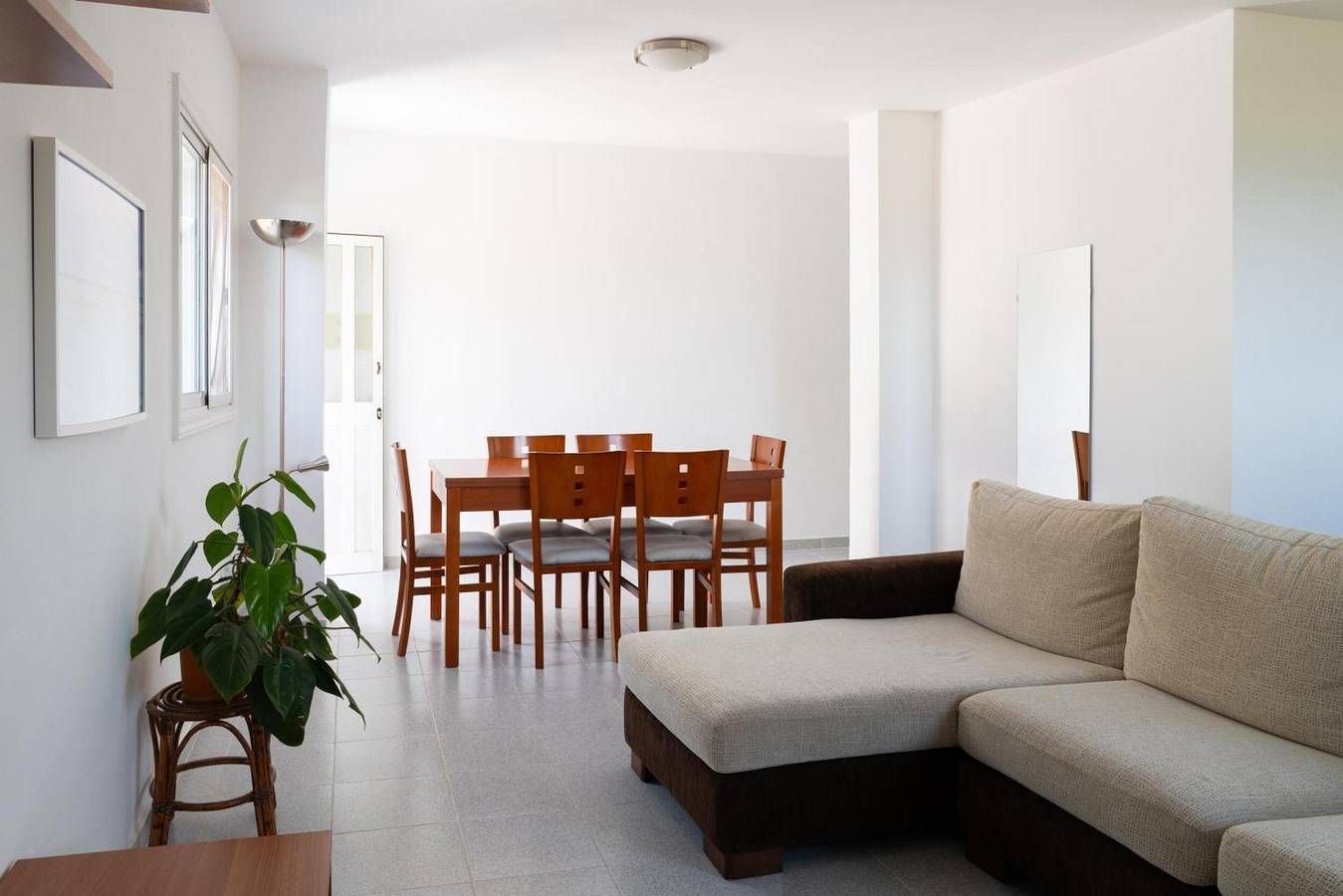 Holiday Home “La Villa” with Sea View, Wi-Fi and Air Conditioning in Arafo region, South Tenerife