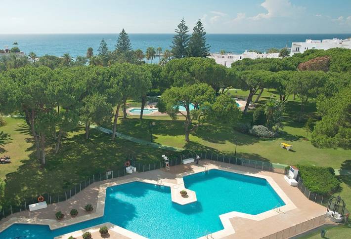 Apartment for 5 people, with garden and view in Puerto Banús