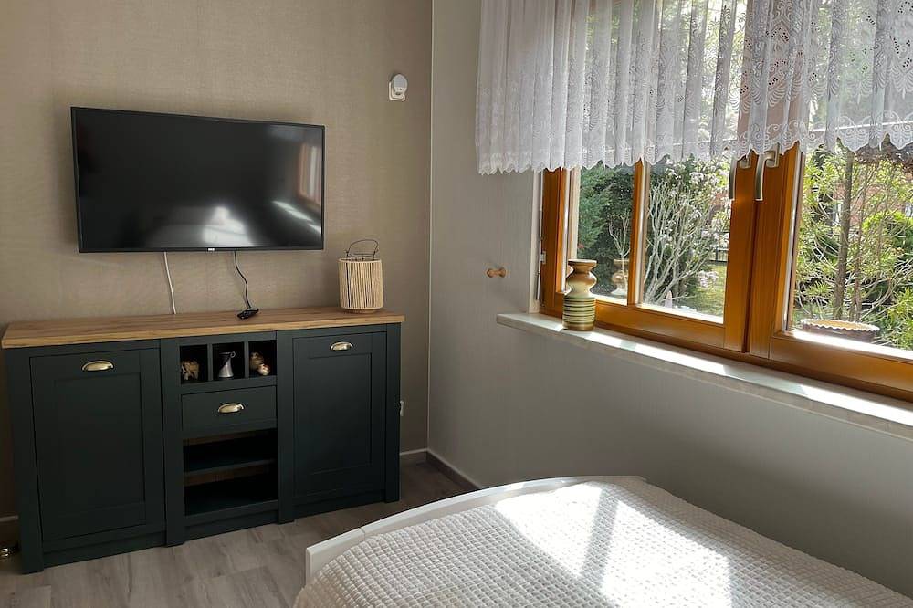 Ganze Wohnung, Ferienwohnung im Erdgeschoss - Ferienwohnung Unter den Linden in Großräschen, Lausitzer Seenland