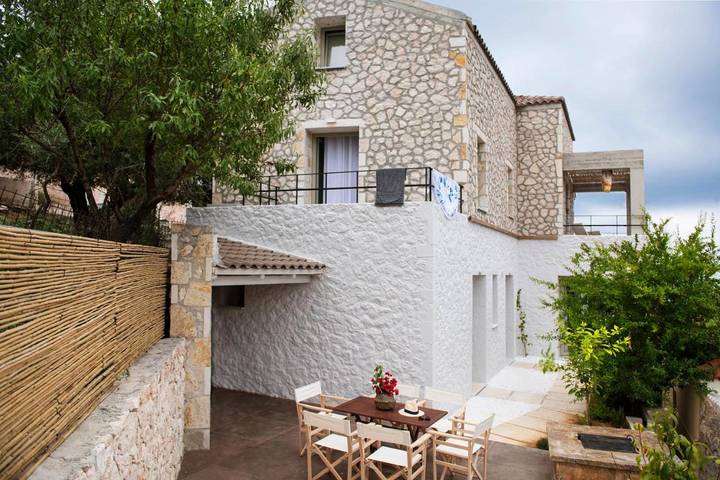 Location de vacances pour 6 personnes, avec piscine ainsi que jardin et vue dans Άσος - 2