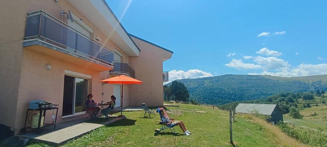 Gîte pour 4 personnes, avec vue et jardin à Camurac - 3