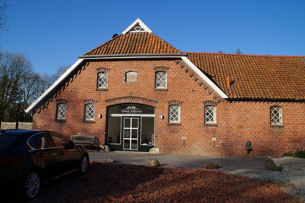 Wunscherschöne Ferienwohnung \"Kuhstall\" in ländlicher Lage in Unterweser, Brake