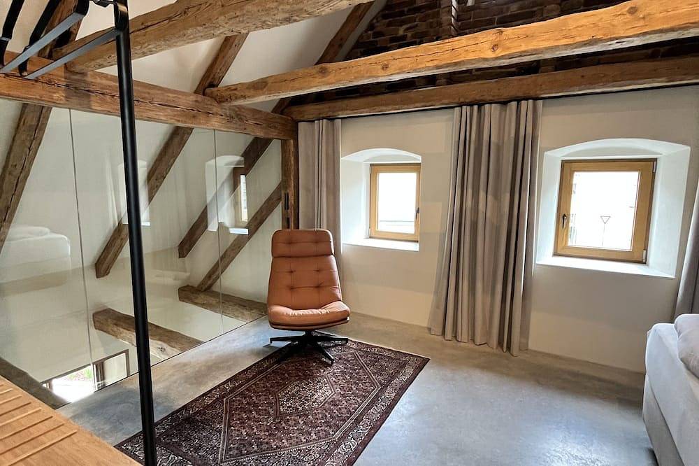Ganze Wohnung, Hochwertige Ferienwohnung im Herzen von Windischeschenbach in Windischeschenbach, Naturpark Nördlicher Oberpfälzer Wald
