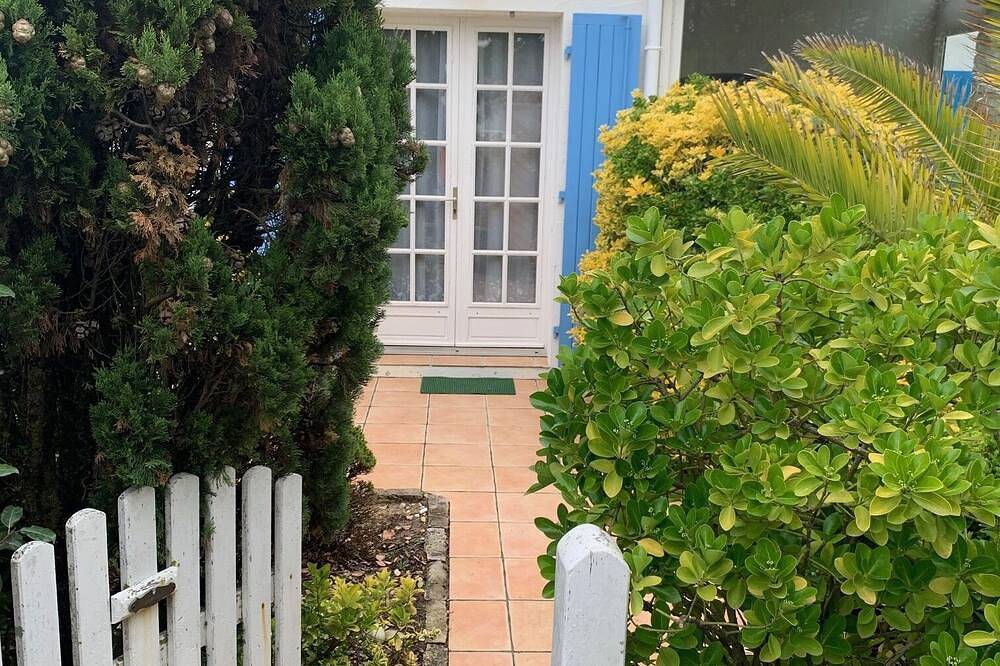 Ferienhaus mit Wintergarten und Strandnähe in Saint-Denis-d'Oléron, Côte de Beauté