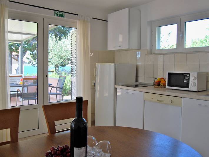 Gîte pour 2 personnes, avec terrasse à Supetar - 4