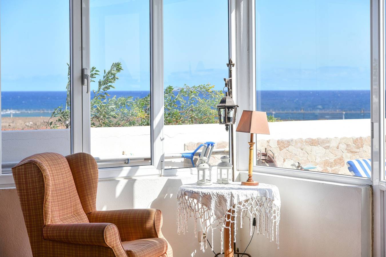Villa "Rústica" close to the Beach with Sea and Mountain Views, Pool & Terraces in Los Pocillos, Tías