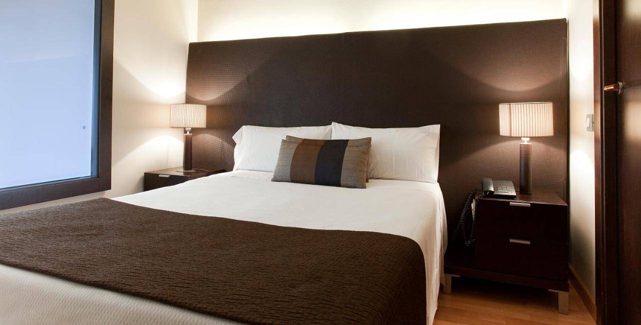 Aparthotel Senator Barcelona in Centro Barcelona, Barcelona
