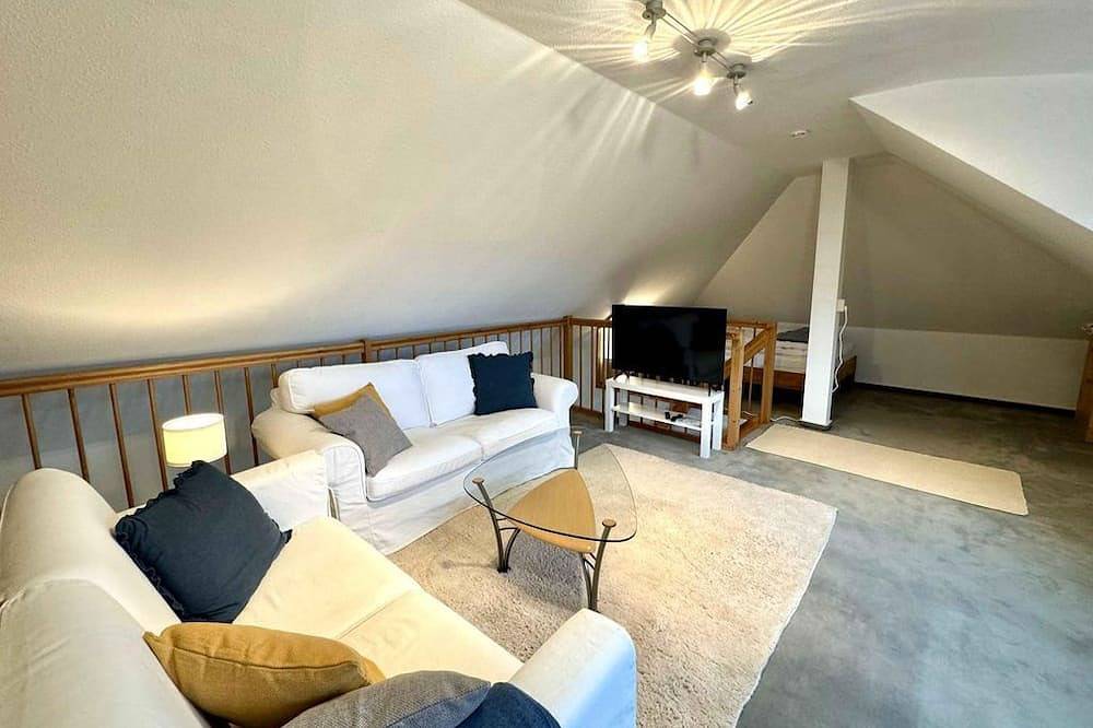 Ganze Wohnung, Panoramablick - Appartement/Fewo, Dusche, Wc, Wohn-/Schlafraum in Bad Segeberg, Kreis Segeberg