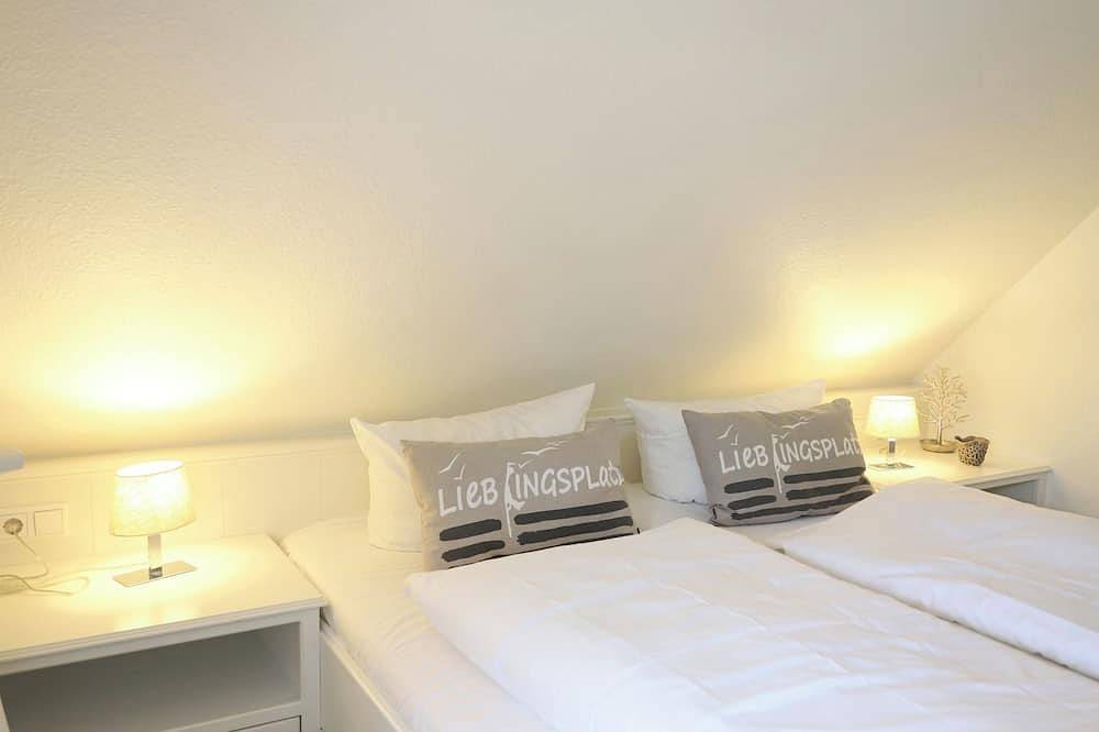 Ganze Wohnung, Lichtdurchflutete 2-Ebenen-Wohnung in Morsum mit West-Balkon und Stellplatz. in Sylt-Ost, Sylt (Gemeinde)