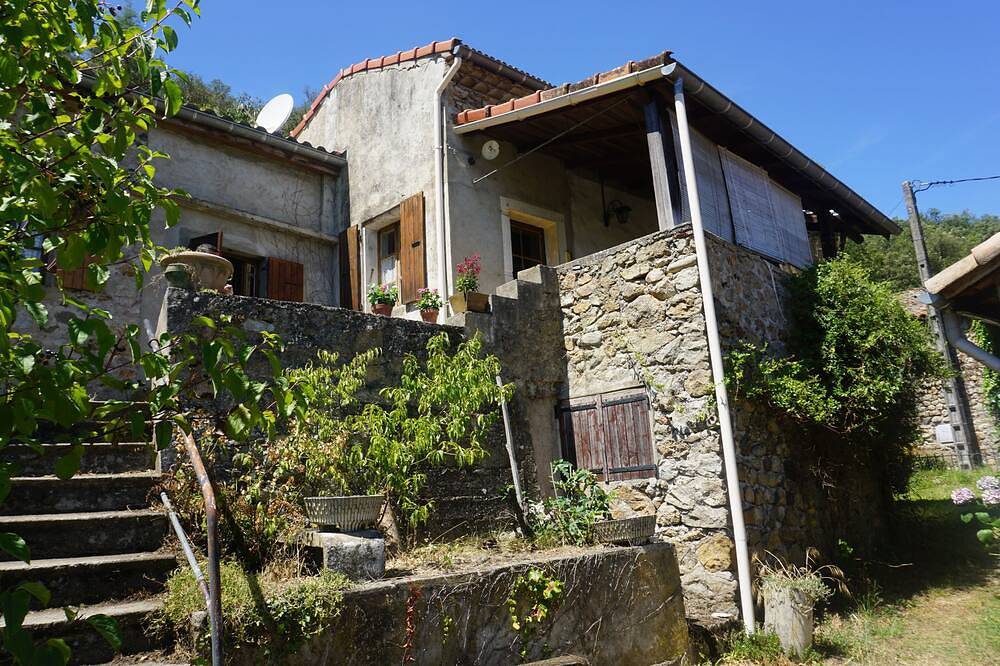 Charmante maison traditionnelle ardéchoise in Saint-Fortunat-sur-Eyrieux, Privas (arrondissement)