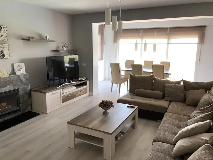Casa de vacaciones para 8 personas, con jardín además de piscina y vistas - 1