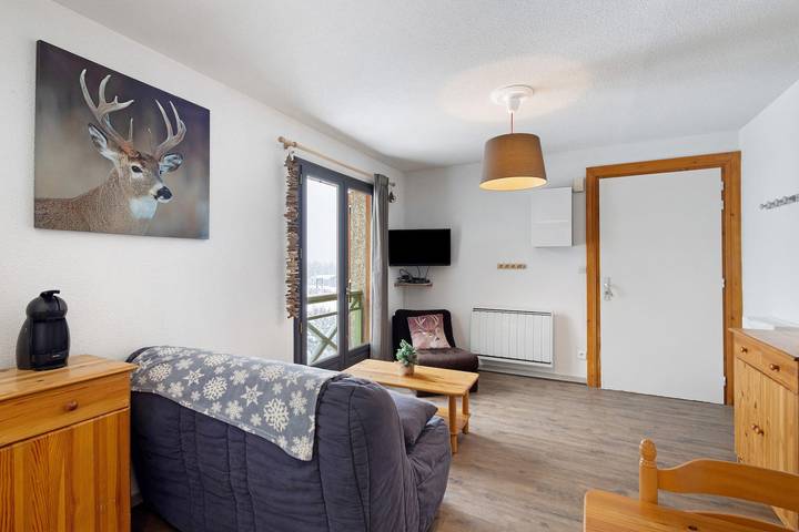 Appartement entier, Appartement "Capcir" avec vue sur les montagnes, terrasse partagée et Wi-Fi in Les Angles, Parc naturel régional des Pyrénées catalanes