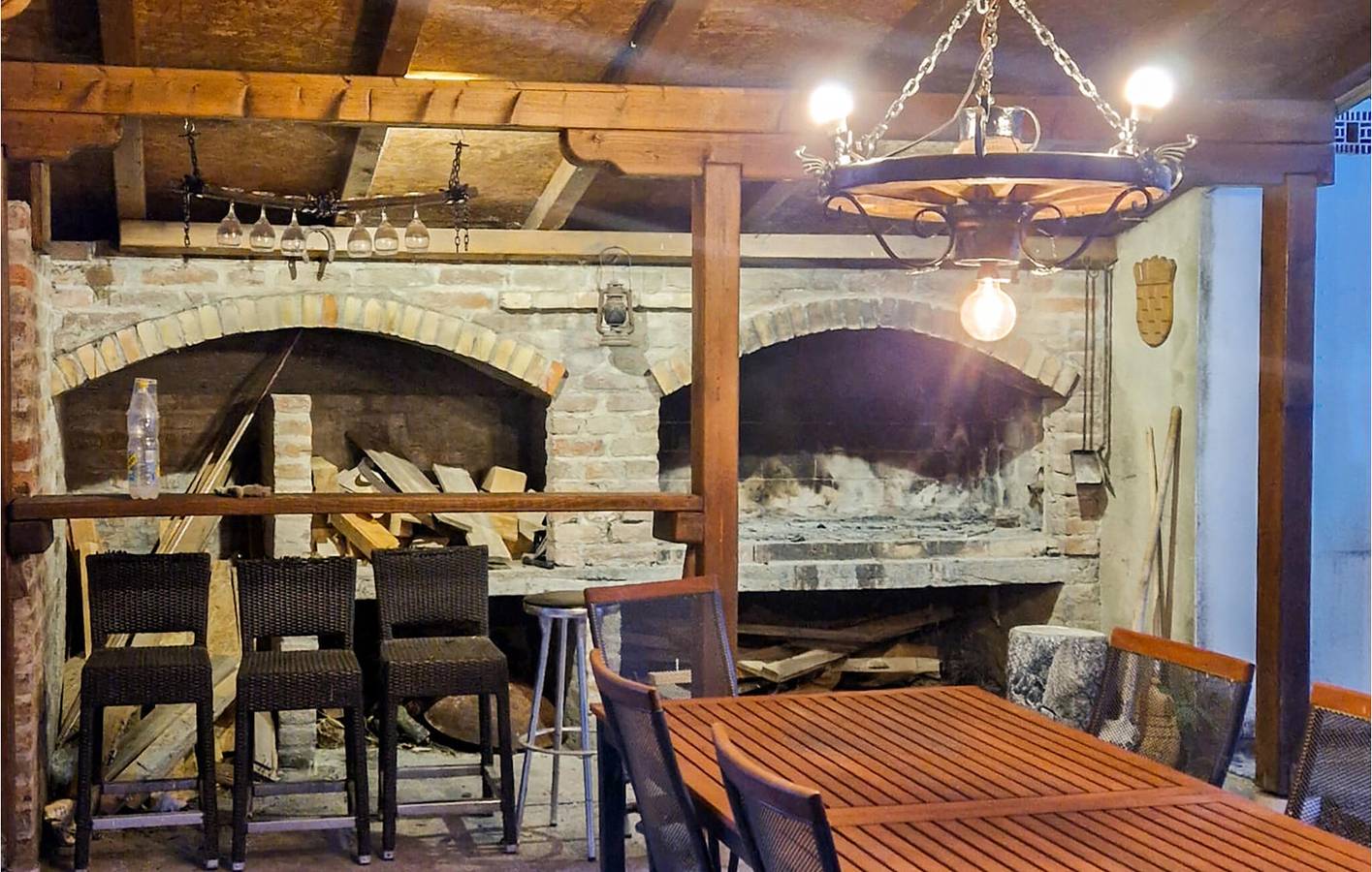 Ferienhaus für 6 Personen mit Terrasse in Osijek-Baranja