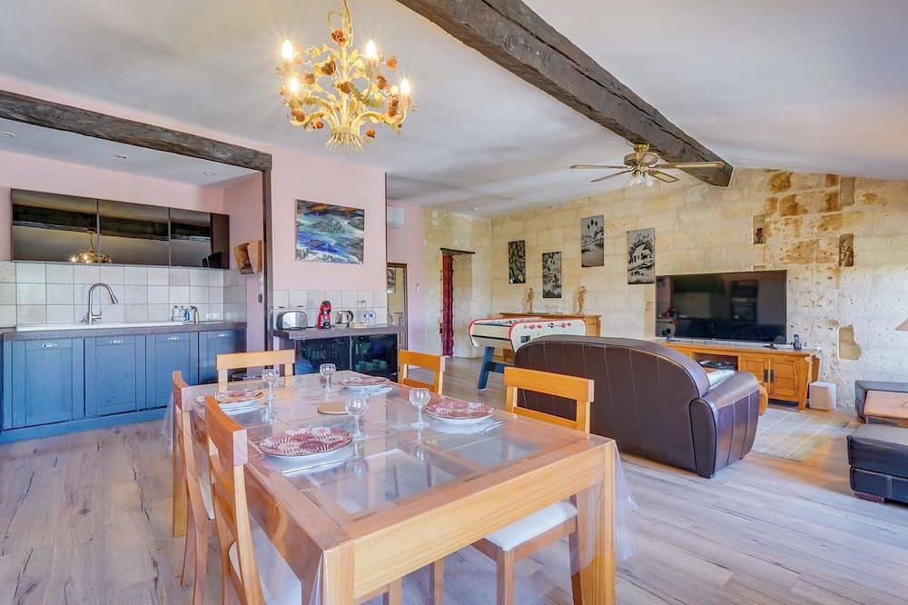 Apartamento entero, Villa Pauill'art - Marco Polo  in Pauillac, Parque natural regional del Médoc